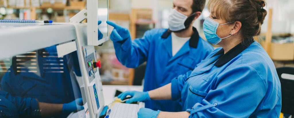 People employed in the non-durables industry, doing quality control